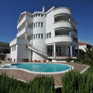 Lida Apartment